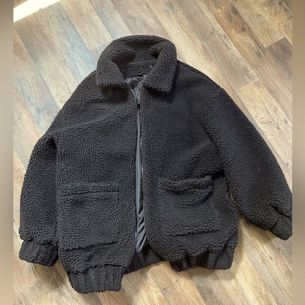 Pretty Little Thing black teddy coat